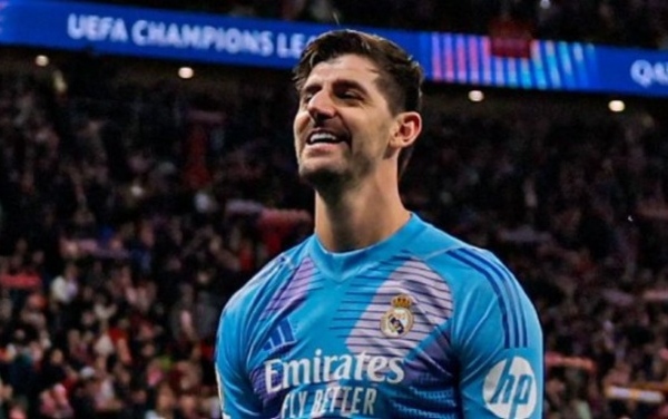 Chủ tịch Atletico: "Courtois cần phải câm miệng lại"