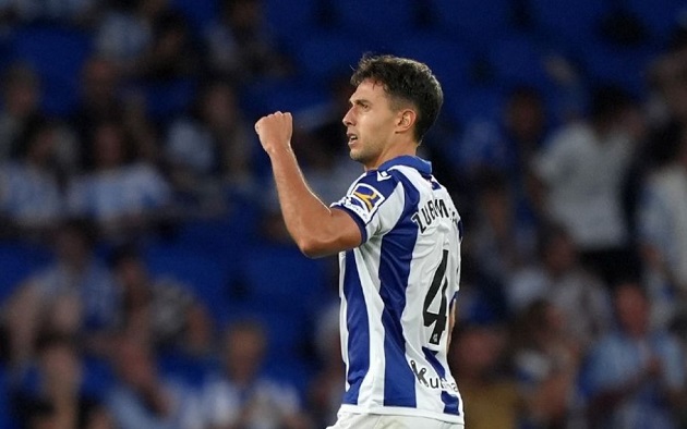 Chuyển nhượng tối 20/2: Juventus muốn giữ chân Kolo Muani; Arsenal chiếm lợi thế trong thương vụ Zubimendi