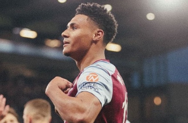 Chuyển giao đêm 4/4: Arsenal từ bỏ Olys Watkins; Osimhen "đắt như tôm tươi"
