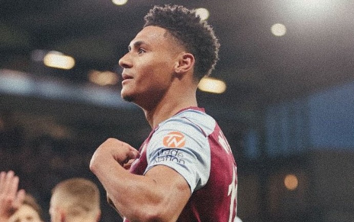 Chuyển giao đêm 4/4: Arsenal từ bỏ Olys Watkins; Osimhen "đắt như tôm tươi"