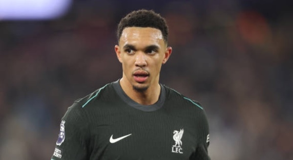 Chuyển nhượng sáng 1/1: Liverpool gieo sầu cho Real; M.U hết tiền đi chợ