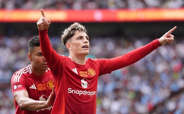 Chuyển nhượng sáng 26/5: Napoli tiếp cận Garnacho; Arsenal để mắt Mitoma
