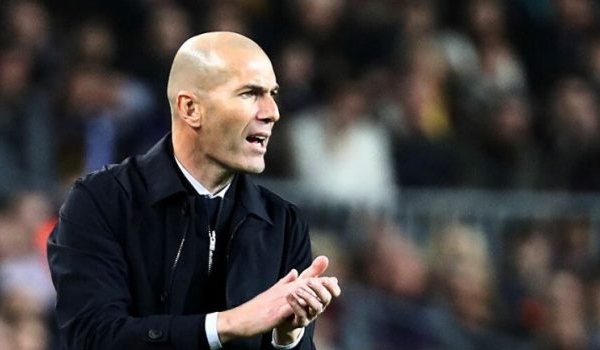 Chuyển nhượng tối 19/2: MU lên danh sách HLV thay thế Amorim; Liverpool áp sát trò cũ của Slot