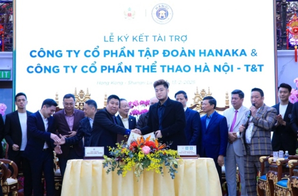 CLB Hà Nội được rót 18 tỉ đồng
