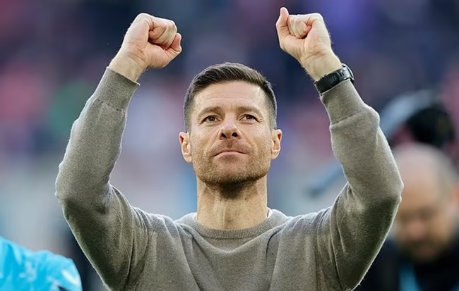 Cơ hội cho Xabi Alonso là gì? Carlo Ancelotti ở đâu?