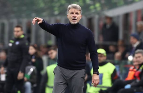 Còn 9 người vẫn thắng trên sân khách, HLV Lazio nói gì?