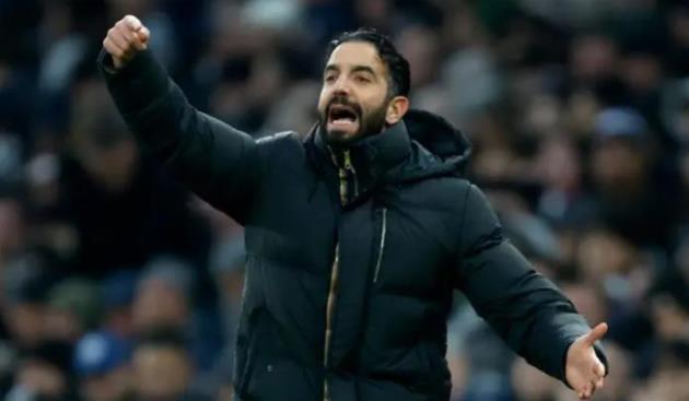 "Công việc của tôi quá khó" - Amorim kêu trời khi Man Utd lại thua trận