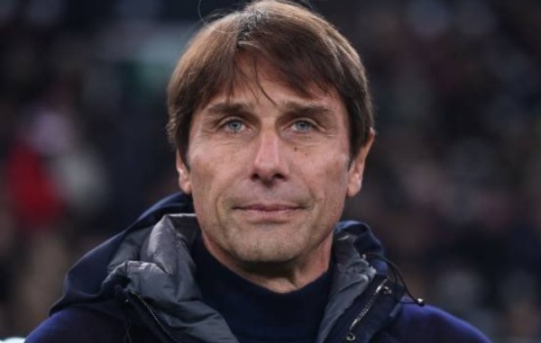 Conte thanh lọc lực lượng, Napoli lên kế hoạch mua sao Juventus