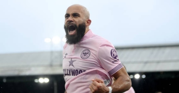 Crystal Palace thua ngay trên sân nhà