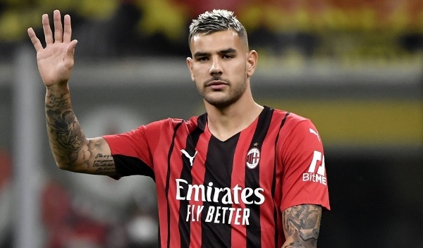 Cuộc gặp đặc biệt giữa Paulo Fonseca và Theo Hernandez
