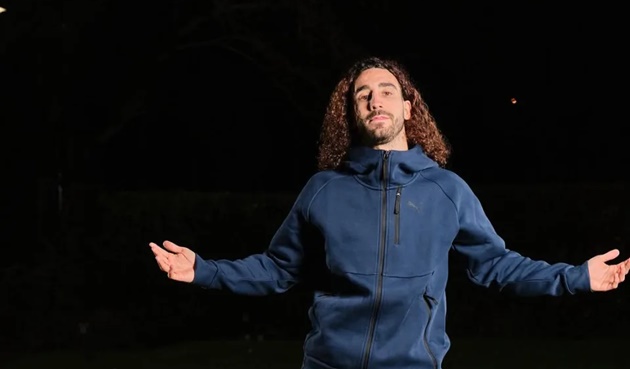 Cucurella đổi giày sau sai lầm, Puma có bước đi thông minh