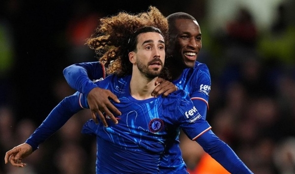 Cucurella - Jackson tỏa sáng, Chelsea phả hơi nóng vào Liverpool