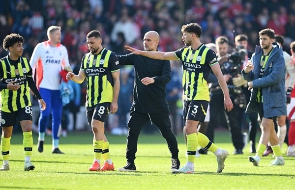 Cuộc đua top 4 chông gai của Man City