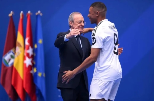 Cuộc gặp làm thay đổi mùa giải của Mbappe tại Real Madrid