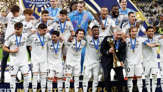 Cuộc họp ''bước ngoặt'' của Real Madrid