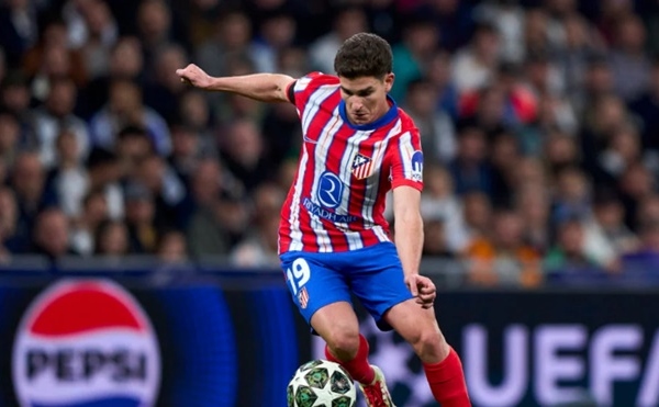 Đại diện xác nhận vụ Liverpool - Alvarez