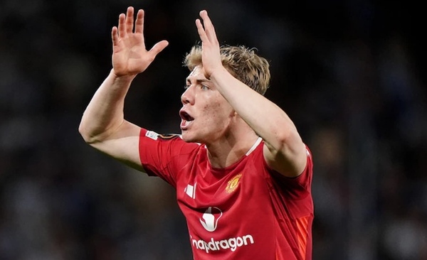 Dalot's Ball tại Manchester United