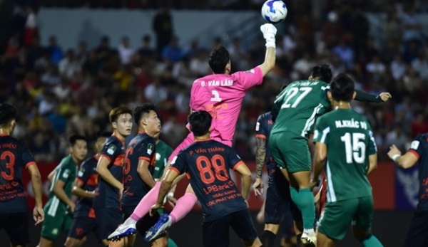Đặng Văn Lâm đón tin cực vui trước Asian Cup