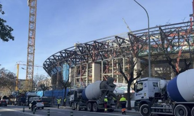 Đẩy nhanh quá trình hoàn thiện sân Camp Nou