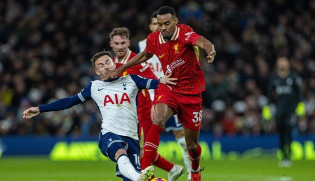 Đè bẹp Tottenham, Gravenberch nói thẳng cơ hội vô địch của Liverpool