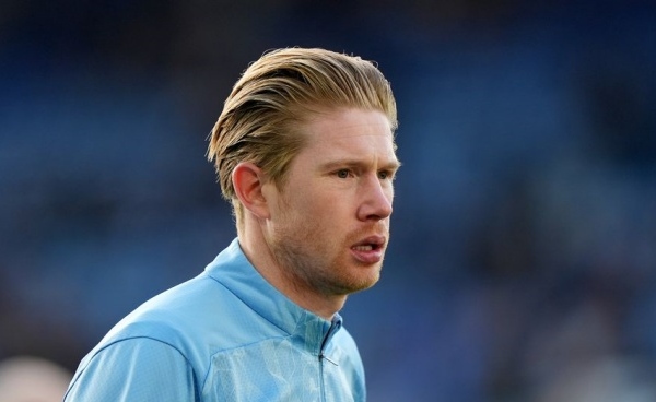 De Bruyne khơi mào cuộc chiến không cần thiết ở Man City
