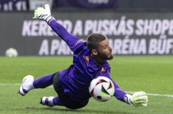 De Gea từ chối AS Monaco