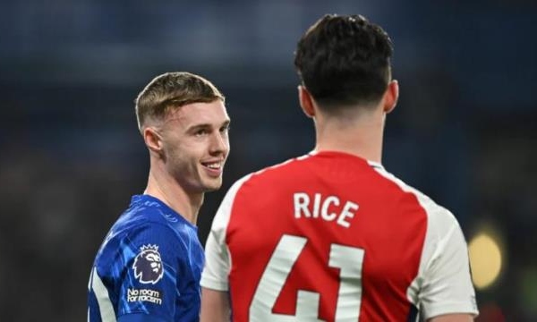 Declan Rice bất ngờ với Chelsea