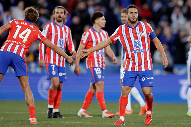 Địa chấn tại La Liga: Atletico trở lại mặt đất; Barca chấm dứt mạch thắng