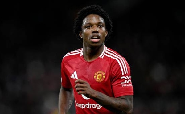 Điểm đen trong chiến thắng của M.U tại Europa League