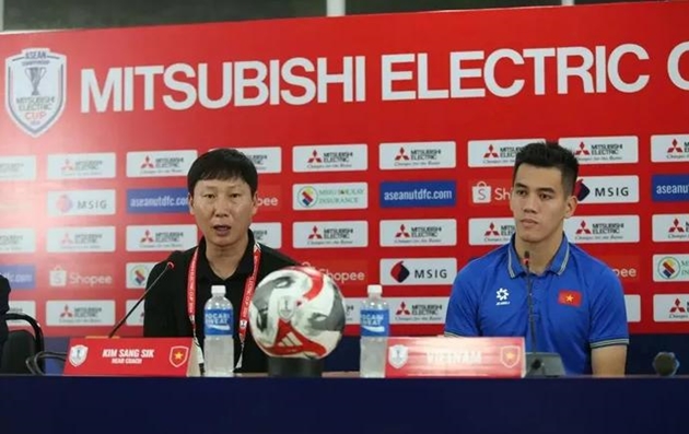 Điểm tin ASEAN Championship 10/12: Lào cắt chuỗi của Việt Nam; Truyền thông Indonesia "rén" Quang Hải