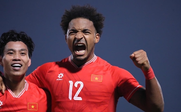 Điểm tin bóng đá Việt Nam 12/1: Park Ji-sung tới Việt Nam?; Xuân Son có thể dự SEA Games