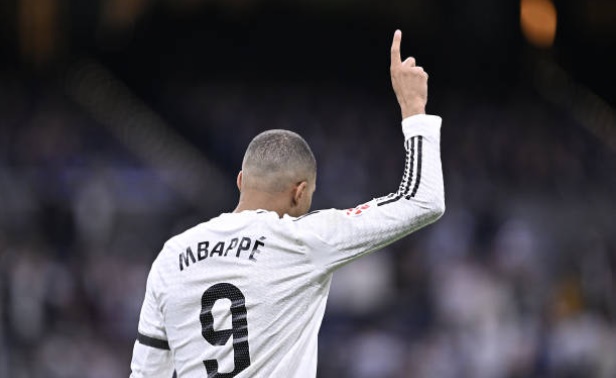 Điểm tựa tuyệt vời để Real hướng đến trận derby Madrid