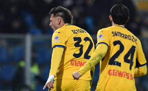 Đội bóng của Fabregas bị Atalanta ngược dòng trong hiệp hai bùng nổ