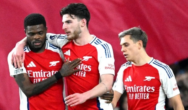 Đội hình Arsenal đấu Leicester: Trossard thay Havertz; Cờ đến tay Nwaneri