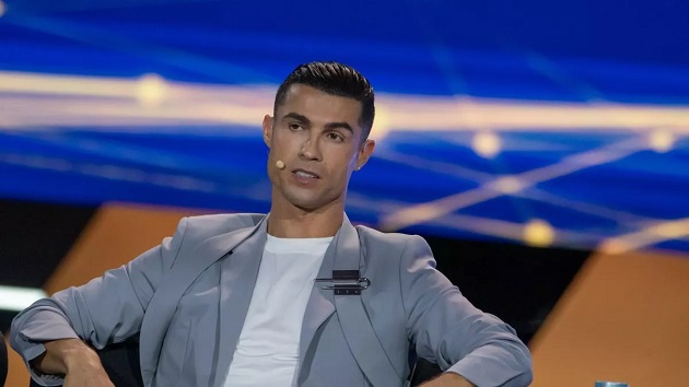 Đồng ý gia hạn, Ronaldo yêu cầu Al-Nassr mua sao M.U để tăng cường sức mạnh