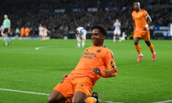 Enrique từ chối tin đồn rời khỏi Real Madrid, quyết tâm xác nhận vị trí