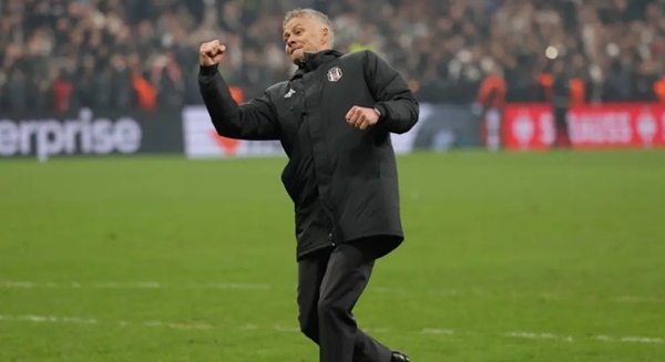 Fan Besiktas phát cuồng vì Solskjaer