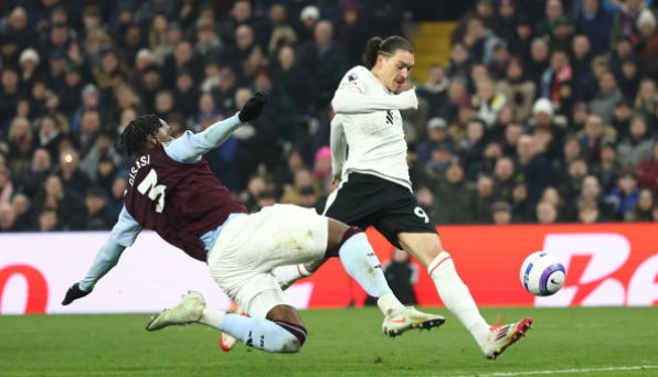 Fan Liverpool thất vọng với hành động của Nunez sau trận Villa