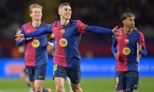 Fermin Lopez chói sáng trong ngày Barcelona thắng đậm Valencia 7-1
