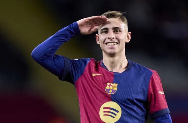 Fermin Lopez hạnh phúc với cú đúp cho Barcelona