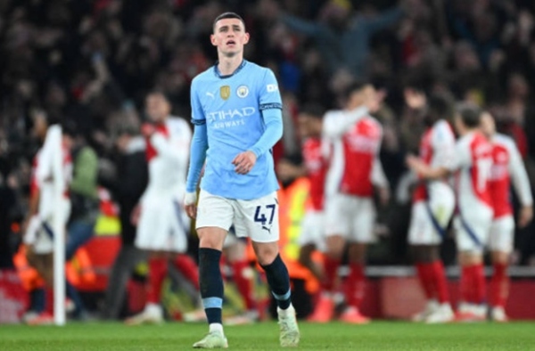 Foden đang làm gì vậy?