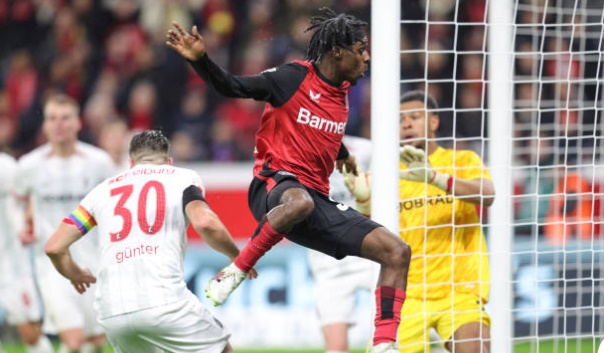 Frimpong bật đèn xanh cho Liverpool
