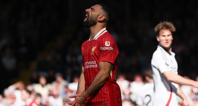Fulham Rocks trước khi Fulham giương chuông báo thức của Liverpool