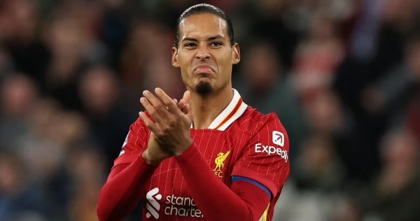 Gary Neville chỉ ra "Rodri của Liverpool" sau chiến thắng Tottenham 6-3