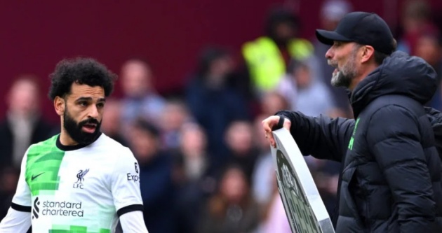 Gợi nhớ đến Klopp, Van Dijk khiến Salah và đồng đội bật cười