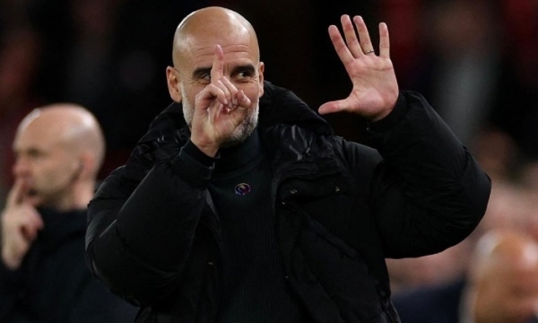 Guardiola mỉa mai Liverpool: "Họ có thể đạt 99 điểm, nhưng không phải 100"