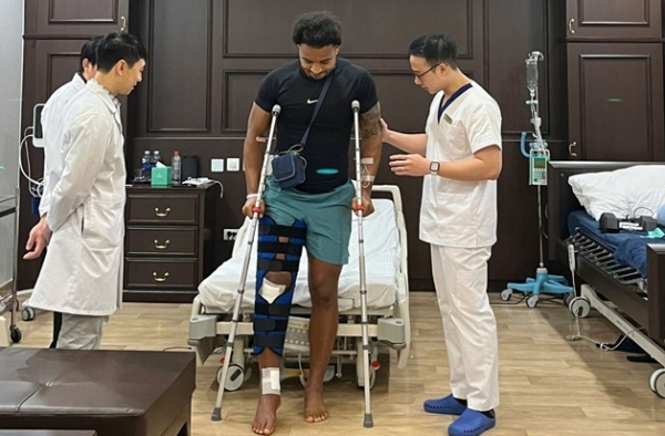 Hình ảnh tích cực về Xuân Son sau khi phẫu thuật