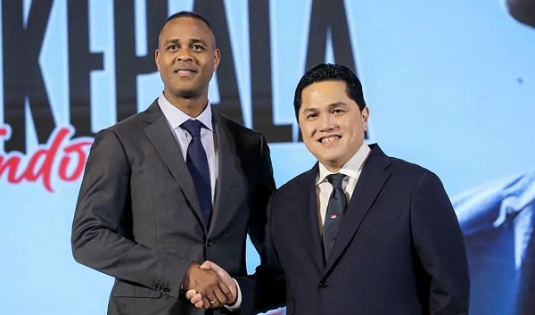 Hào quang thời cầu thủ có thể giúp Patrick Kluivert cải thiện hàng công Indonesia?