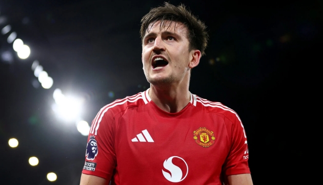 Harry Maguire tỏa sáng trước Fulham