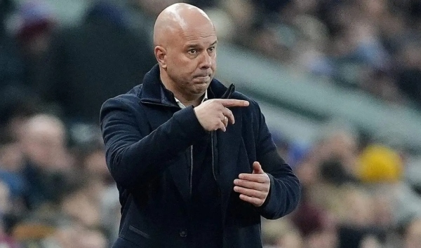 HLV Arne Slot cảnh báo Liverpool trước thách thức từ Newcastle United